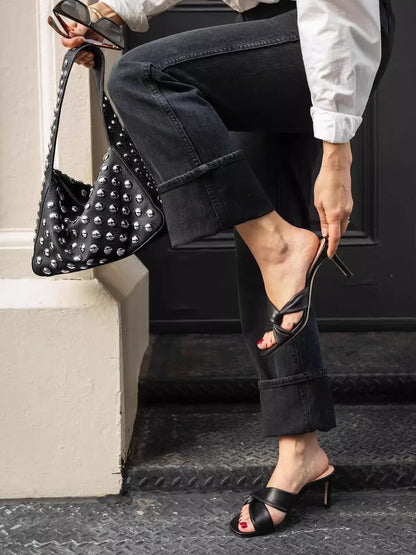 Studded handtas